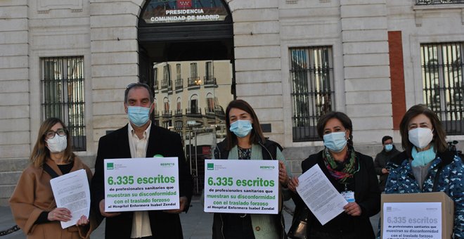 El sindicato SATSE entrega 6.335 firmas de sanitarios que no quieren ir al hospital de pandemias de Ayuso