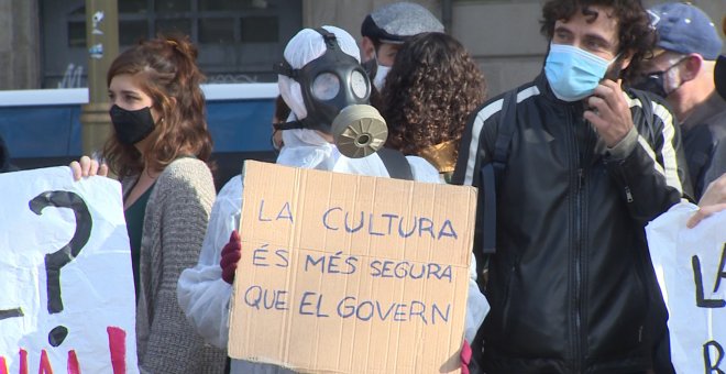 Técnicos, actores y músicos piden ayudas al sector de la cultura