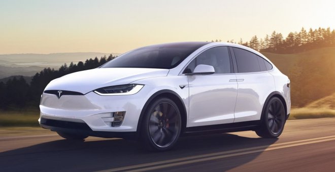 Tras no poder aparcar un Model X en Berlín Musk comprueba la necesidad de un Tesla compacto