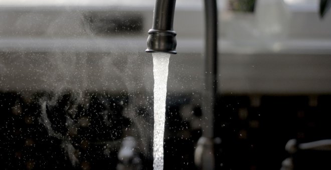El agua ya cotiza en Wall Street, un paso más para que un derecho humano se convierta en mercancía