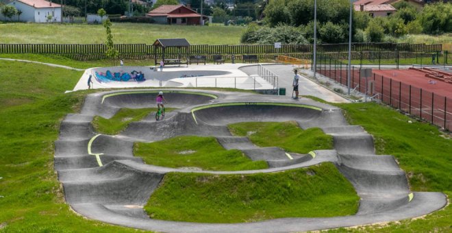 Reabren los parques infantiles y áreas recreativas de Rinconeda, Polanco y Requejada