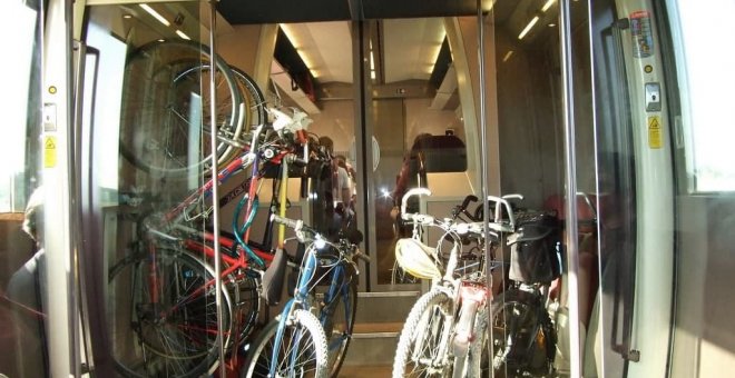 17.000 firmas reclaman más espacio para la bici en los trenes
