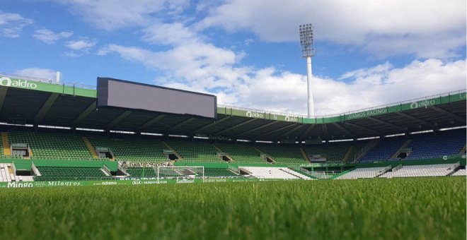 Los Campos de Sport podrán acoger a 4.444 abonados el domingo en el Racing-Laredo