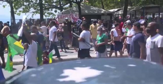 Protestas en Río de Janeiro por las restricciones en la hostelería pese a otro nuevo récord de muertes en un día