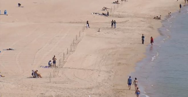 Benidorm afronta la Semana Santa con sus playas vacías