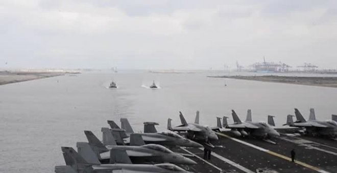 Cruzan el Canal de Suez los últimos barcos atascados por el Ever Given