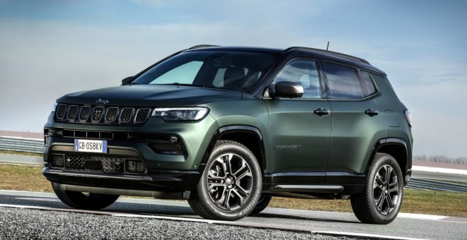 Jeep Compass 4xe 2021: renovación total por dentro y más equipamiento