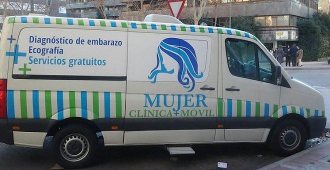 El Colegio de Médicos de Madrid pide voluntarios para una ambulancia contra el aborto