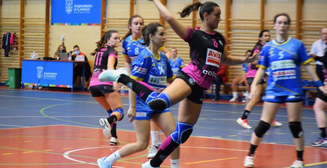 Los equipos nacionales cántabros de balonmano ya conocen las fechas de inicio de competiciones la próxima temporada