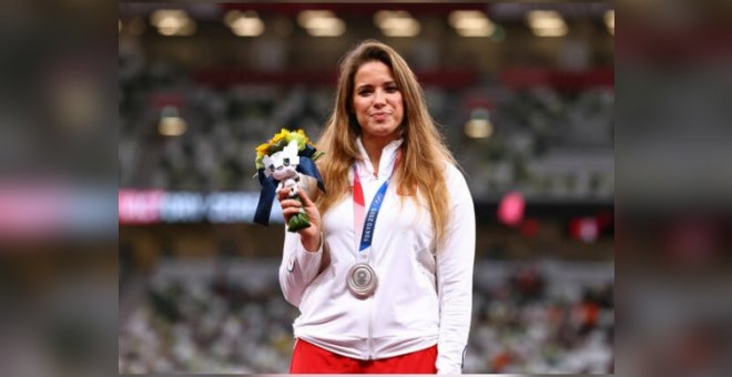 La preciosa historia de la medallista Maria Andrejczyk, que salvó la vida a un bebé (de la barbarie neoliberal)