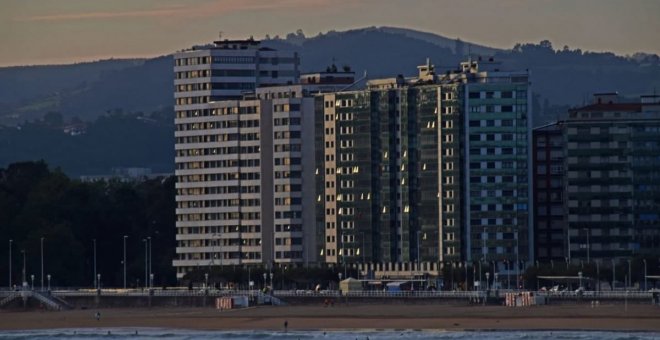 Detrás de la urbe está lo que fuimos