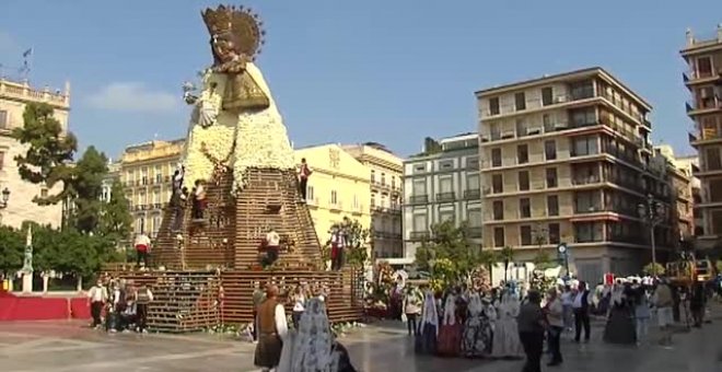 Las Fallas vuelven a Valencia tras ser canceladas dos veces a causa de la pandemia