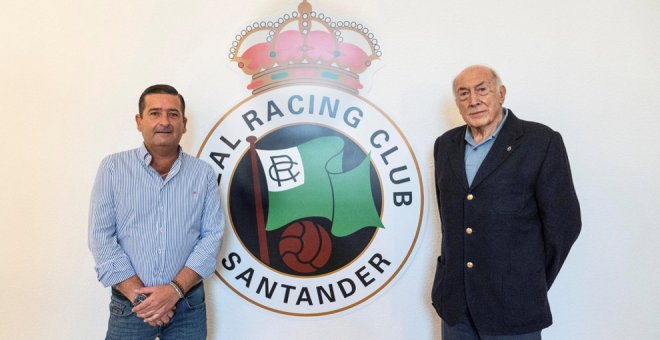 La Fundación Real Racing Club otorga la insignia de oro al doctor José Luis Coloma