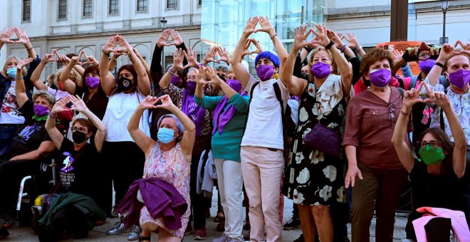Un centenar de personas claman en Madrid por el aborto libre y la educación sexual