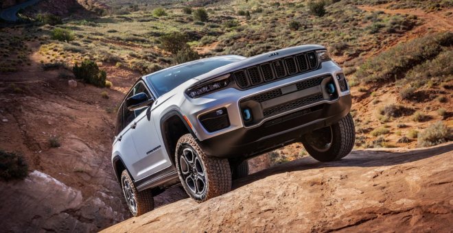 Nuevo Jeep Grand Cherokee 4xe: híbrido enchufable con hasta 375 caballos