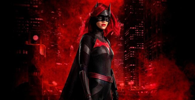 Ruby Rose, actriz de 'Batwoman', explica por qué abandonó la serie: "No volvería ni aunque me apuntaran con un arma"