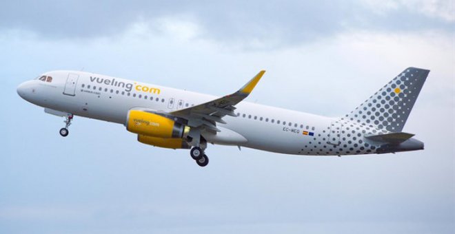 Vueling cobrará por subir una maleta de mano a la cabina