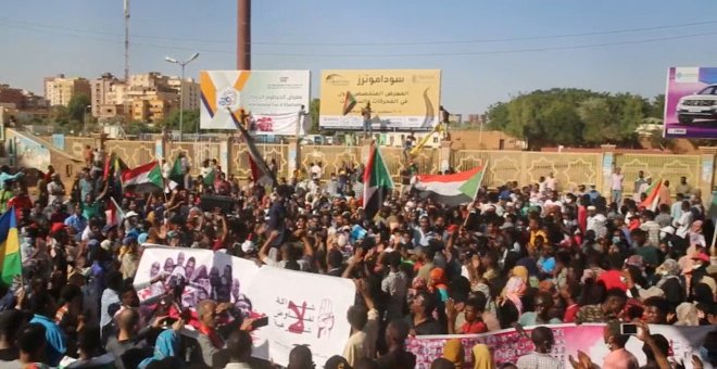 Ascienden a 14 los muertos en la jornada de protestas contra el golpe en Sudán