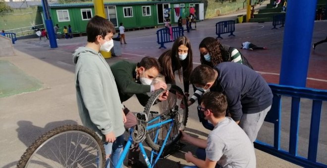 El colegio El Salvador reanuda su proyecto de movilidad con 15 bicicletas