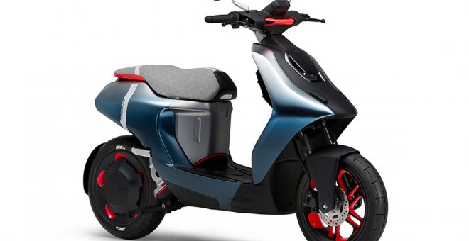 Yamaha E01 y E02: los scooters eléctricos de la mítica firma japonesa llegarán en 2022