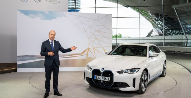 Según BMW, la infraestructura de carga de coches eléctricos no está a la altura de la demanda