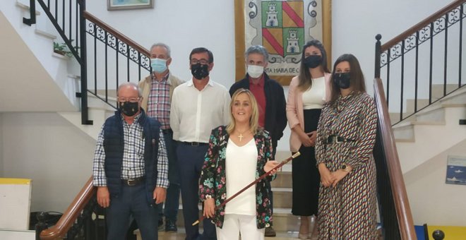 La alcaldesa de Cayón cobraba un sueldo público de 30.000 euros y era administradora de una constructora