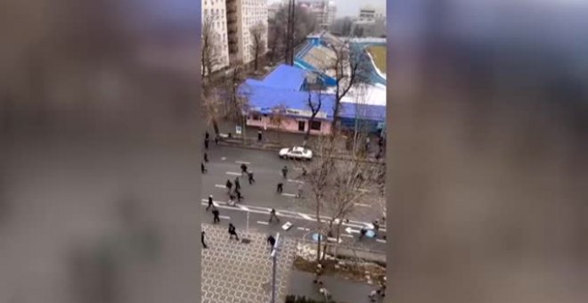 Kazajistán decreta el estado de emergencia tras cuatro días de duros enfrentamientos con manifestantes