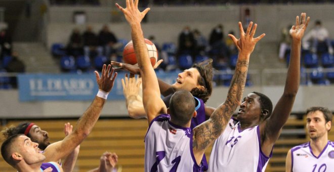 Cantbasket 04 sucumbe ante el líder en el Palacio de Deportes de Santander