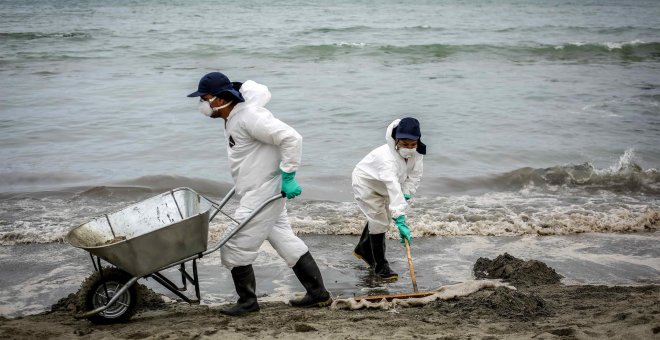 Repsol cifra la cantidad del derrame de petróleo en el mar de Perú en 10.396 barriles