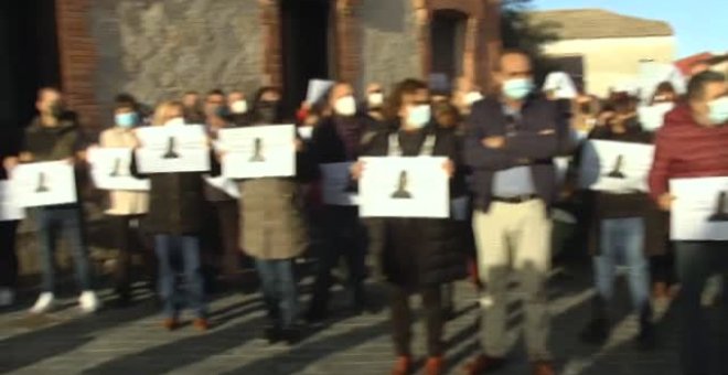 Multitudinaria concentración en Traspinedo en apoyo a la familia de Esther López