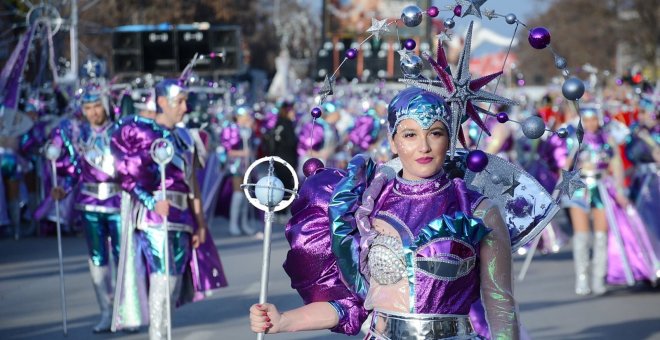 Máscaras, disfraces y desfiles llenan las calles de Castilla-La Mancha de carnaval