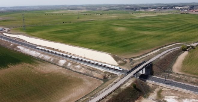 Renfe recupera el tren Avant que une Puertollano y Ciudad Real con Madrid a primera hora de la mañana