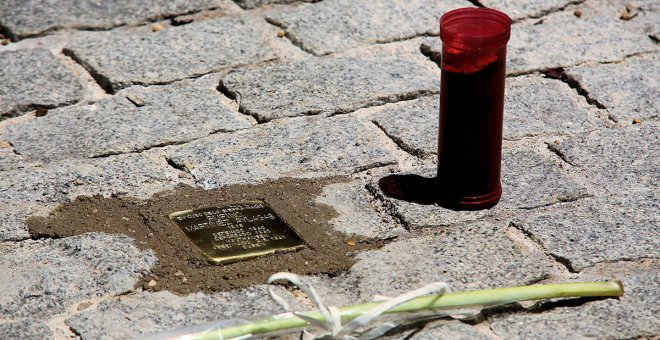 Veinticinco adoquines en recuerdo de los vecinos de Albacete víctimas de los campos de concentración nazis