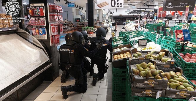 Un centro comercial de Santander, escenario de un simulacro de ataque terrorista