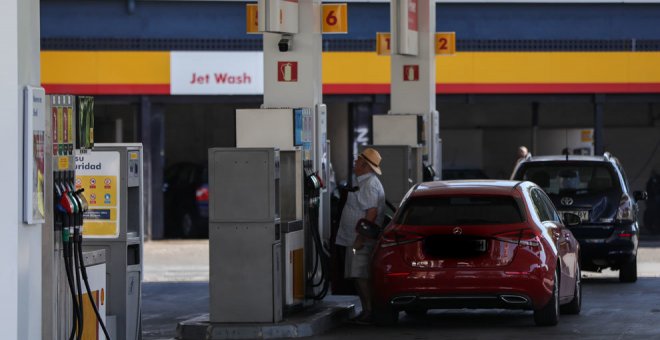 El precio de los carburantes sigue por las nubes