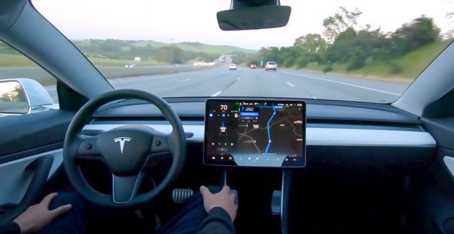 Tesla prepara la versión 10.13 del FSD Beta con importantes novedades y mejoras