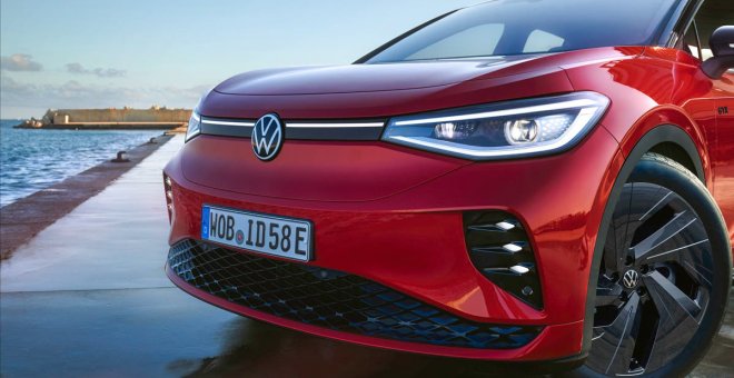 Los "GTI eléctricos" de Volkswagen reciben más equipamiento de serie y carga Plug & Charge