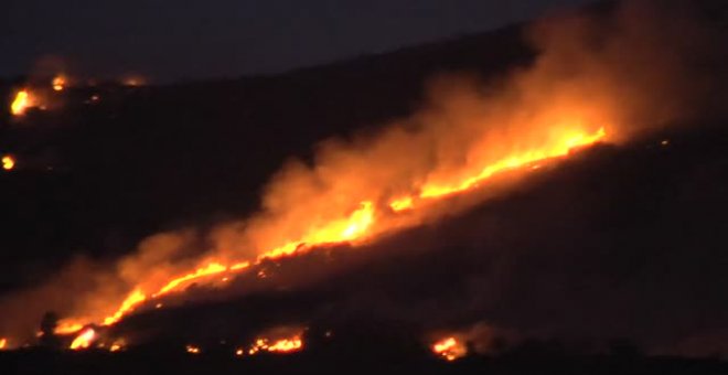 Las llamas continúan avanzando en Navarra