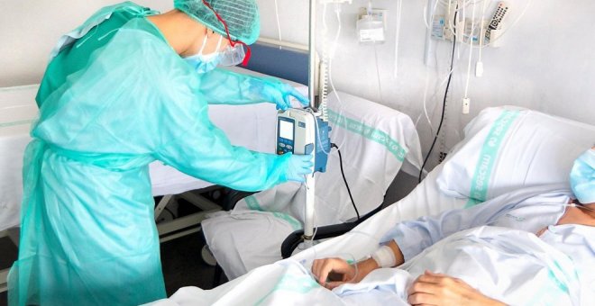 La tasa de hospitalizados Covid asciende a riesgo medio