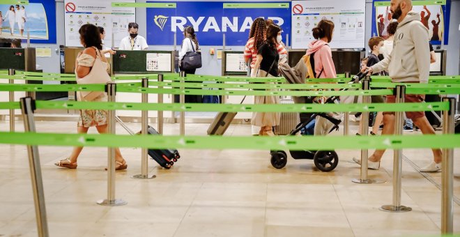 Ryanair cancela 28 vuelos el quinto día de huelga de los tripulantes de cabina