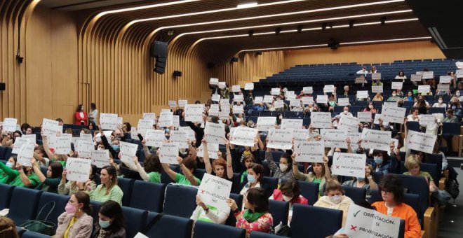 Denuncian "maniobras antidemocráticas" para vetar que se trate la privatización de la orientación en los centros