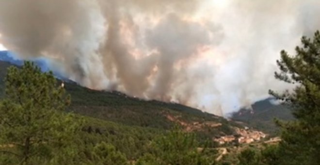 El incendio de Las Hurdes continúa activo y en nivel 2 de peligrosidad