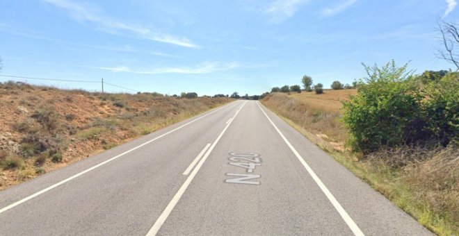 Una fallecida y cuatro heridos en una colisión frontal entre dos turismos en San Lorenzo de la Parrilla