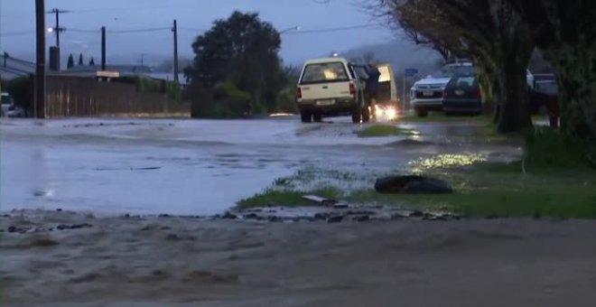 Las lluvias torrenciales amainan en el norte de Nueva Zelanda mientras siguen los desalojos