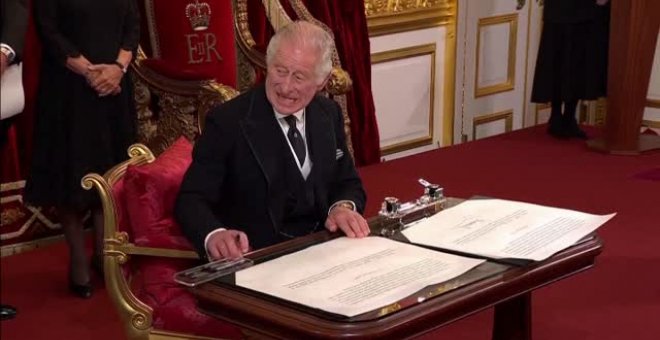 Nueva salida de tono de Carlos III en Irlanda del Norte