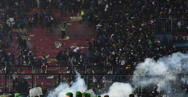 174 muertos en los incidentes después de un partido de fútbol