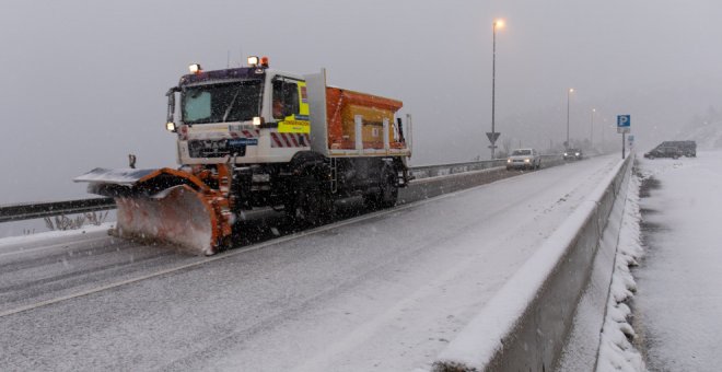 Cantabria tendrá 46 quitanieves y 16.110 toneladas de fundentes este invierno