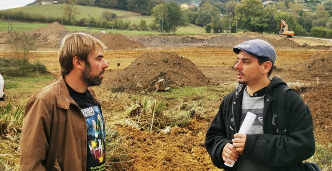 Podemos advierte de la tala de árboles en una parcela de La Florida destinada al anillo verde de Oviedo