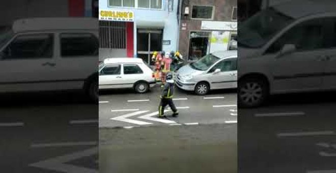 Un escape de gas obliga a desalojar a los vecinos de una calle del centro de Torrelavega