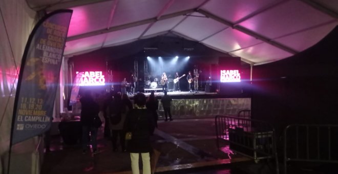 El PSOE atribuye el "fracaso de público" de Oviedo Rock a los "bandazos" de festejos